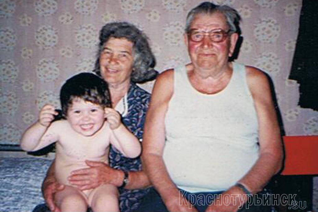 Внучка разыскивает информацию о своём деде Макарове Василие Ефимовиче