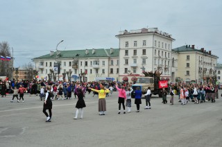 Смотреть 2015.05.09 Парад Победы в Краснотурьинске. Часть 2